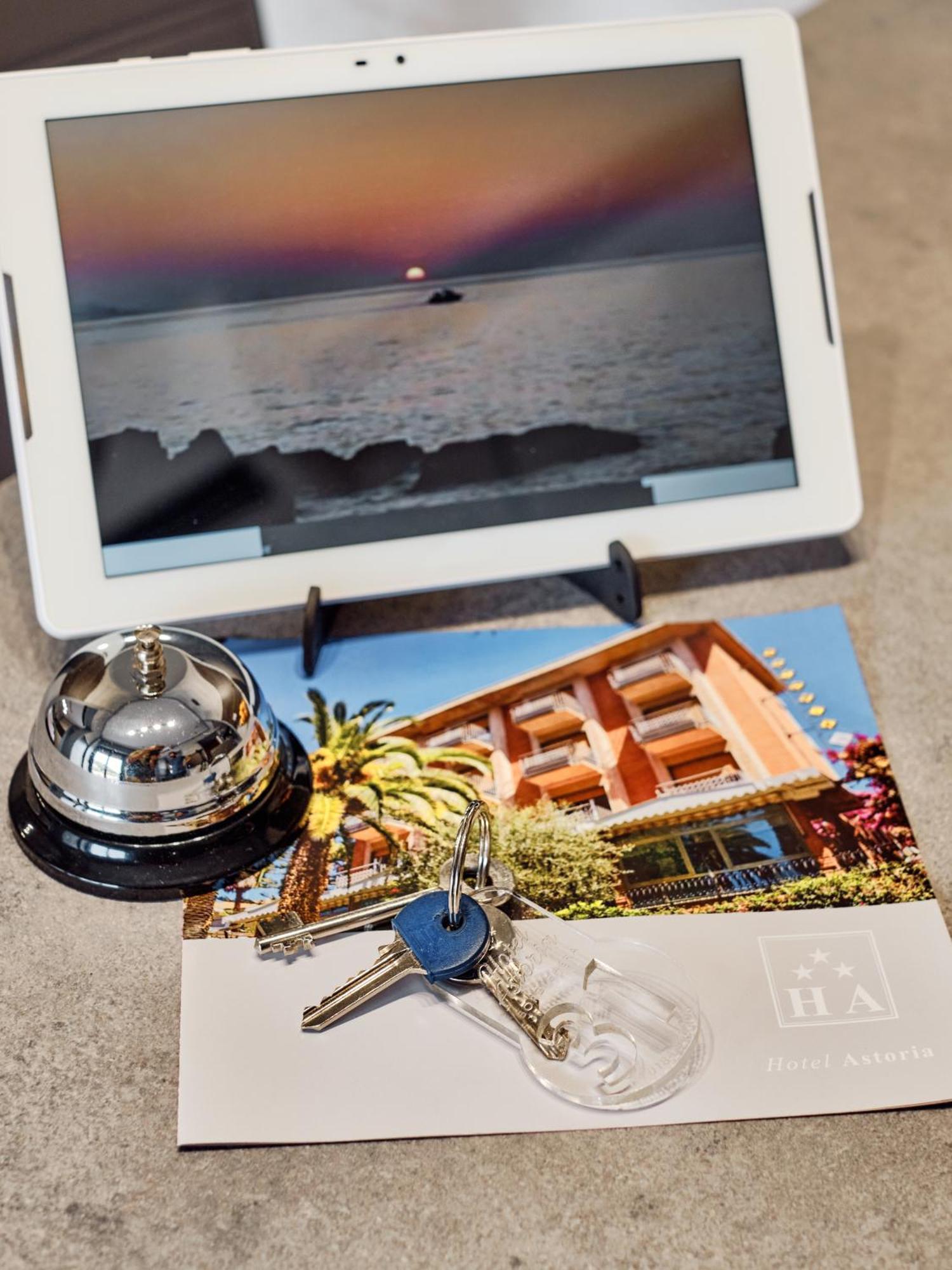 Hotel Astoria Bordighera Kültér fotó